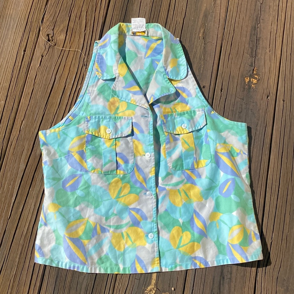 Vintage flower power button shirt